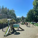 Parklands Апартаменты