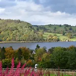 Апартаменты Parklands *